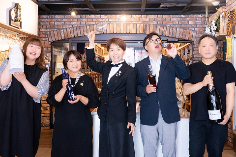 ワインデマミのスタッフ5名